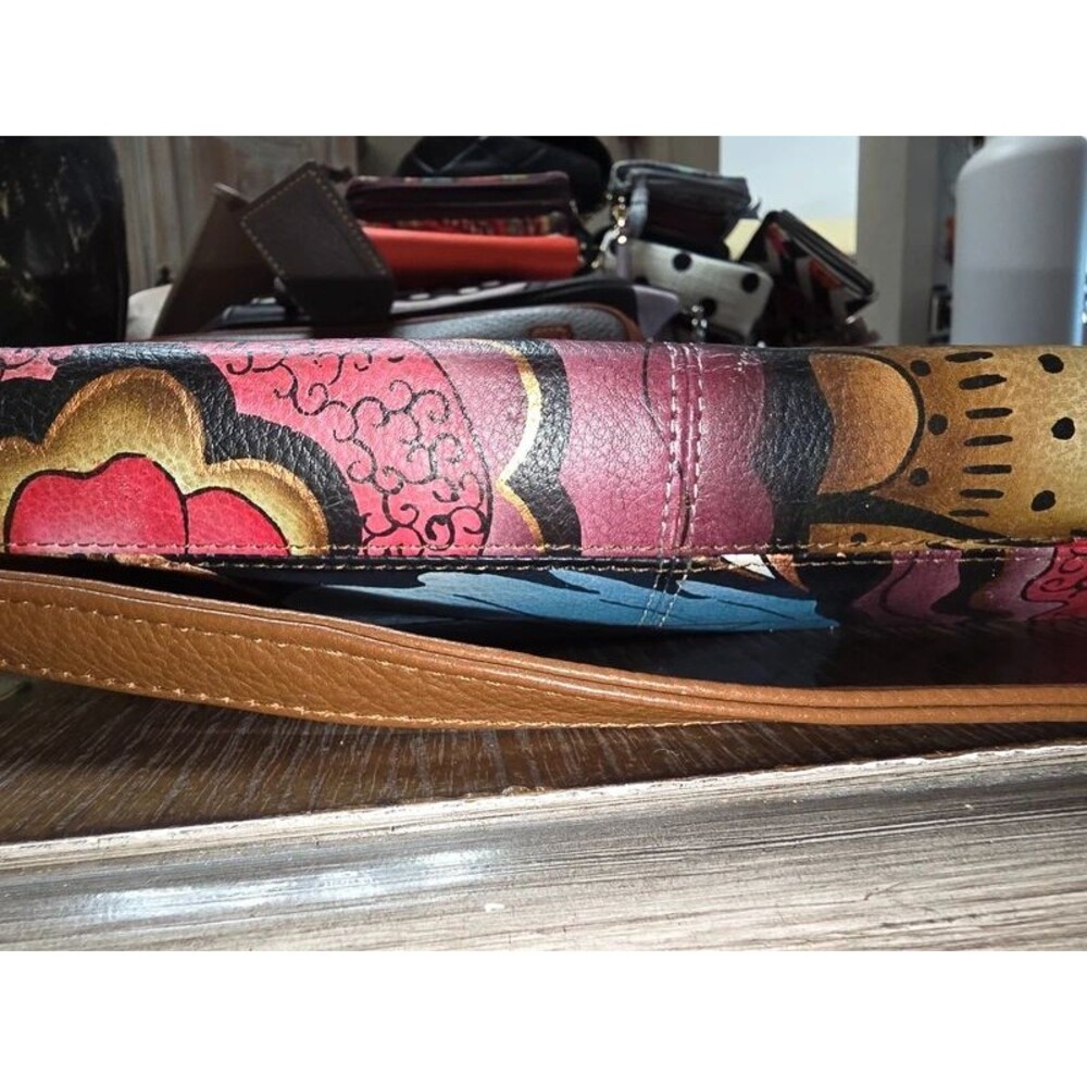 Anushka hand painted purse - Picture 3 of 4